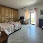 Relax, Natura, Accoglienza Autentica, Parcheggio E Vista Su In Basilicata, Io Sono Qui Tricarico