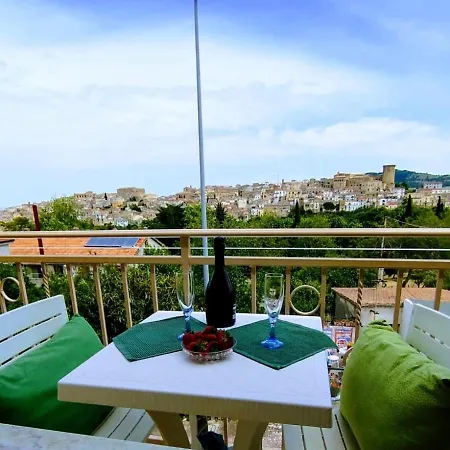 Comfort, Parcheggio E Vista Su In Basilicata, Io Sono Qui * Tricarico